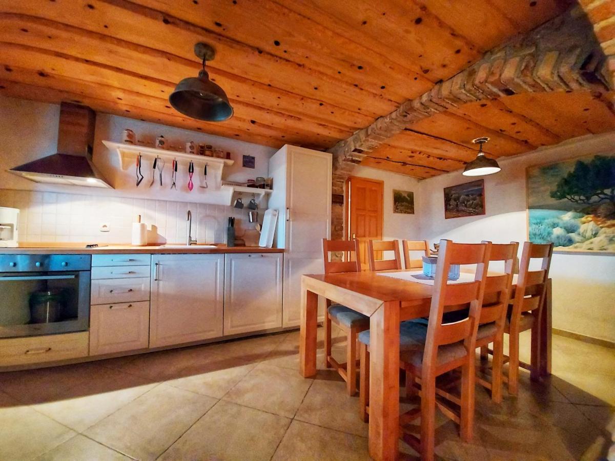 Peter'S Pine Cottage Korenica Ngoại thất bức ảnh