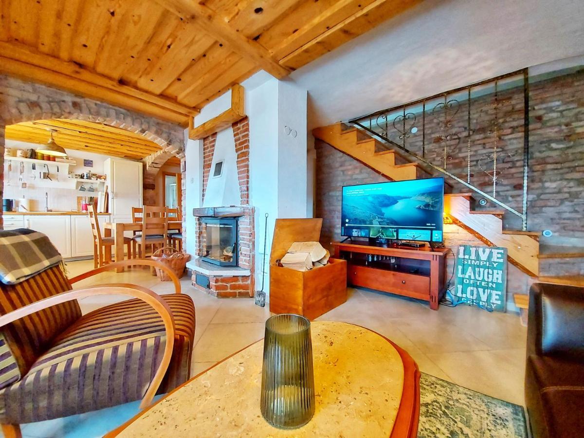 Peter'S Pine Cottage Korenica Ngoại thất bức ảnh